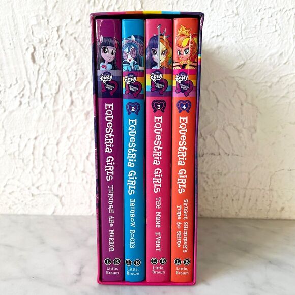 My Little Pony Equestria Girls Boxed Set - 4 Hardcover Books G.M. Berrow - Picture 2 of 7